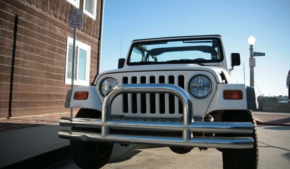 change brake pads and rotors on jeep wrangler