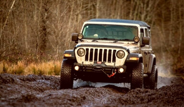 Aftermarket Hood for Jeep Wrangler | Reason why you should choose it over stock